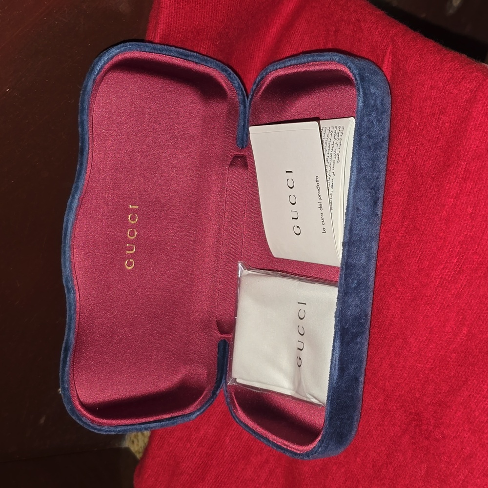 sun glasses case
